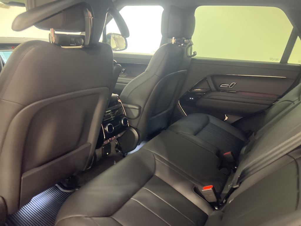 2025 Land Rover Range Rover Sport SE photo 19