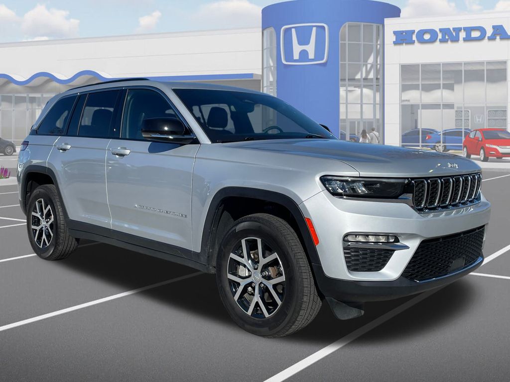 2024 Jeep Grand Cherokee Limited's photo