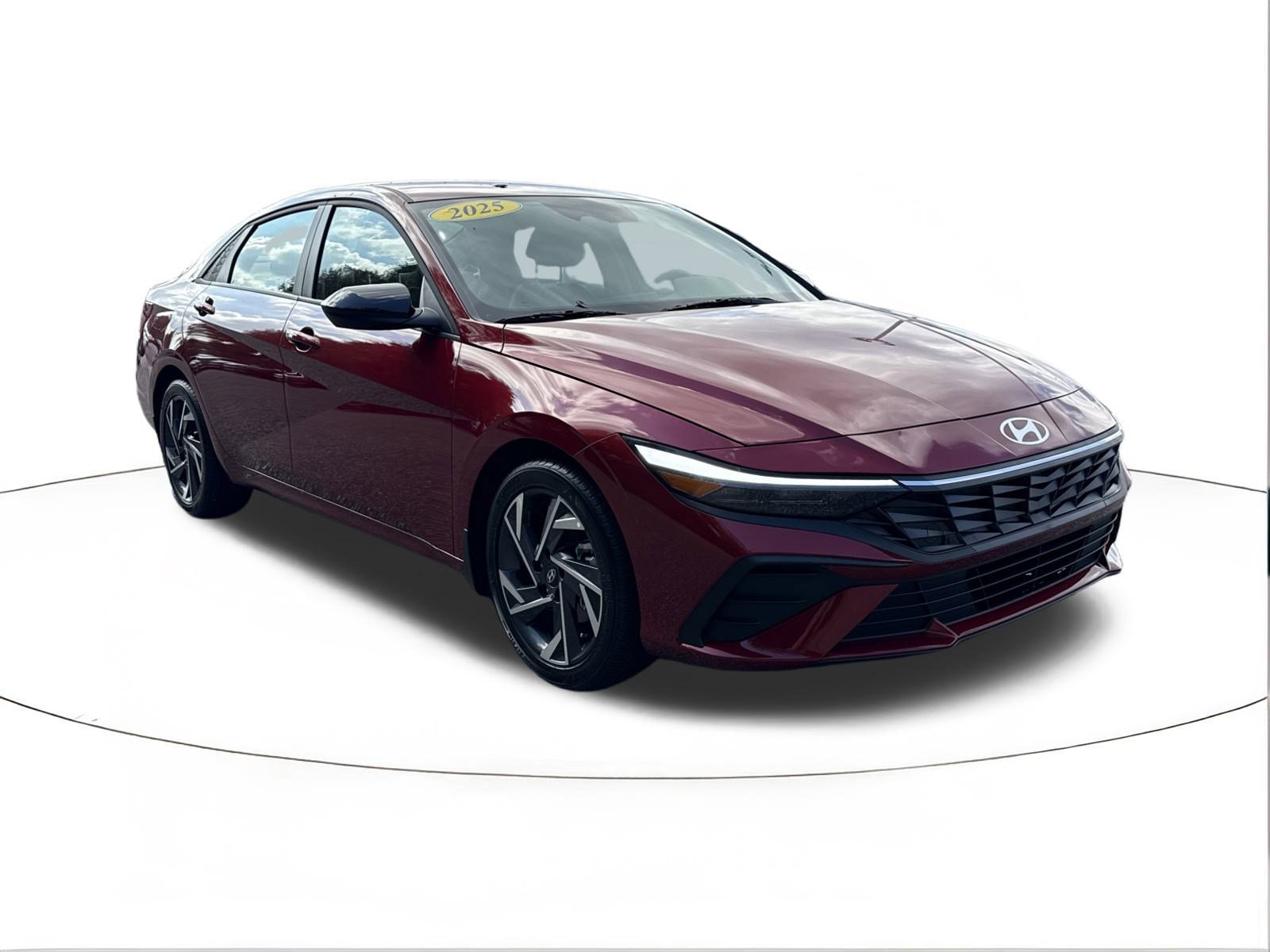 2025 Hyundai Elantra SEL's photo