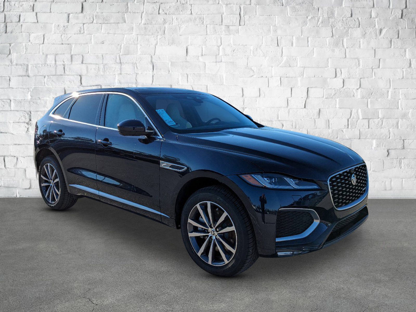 2025 Jaguar F-PACE R-Dynamic S photo 5