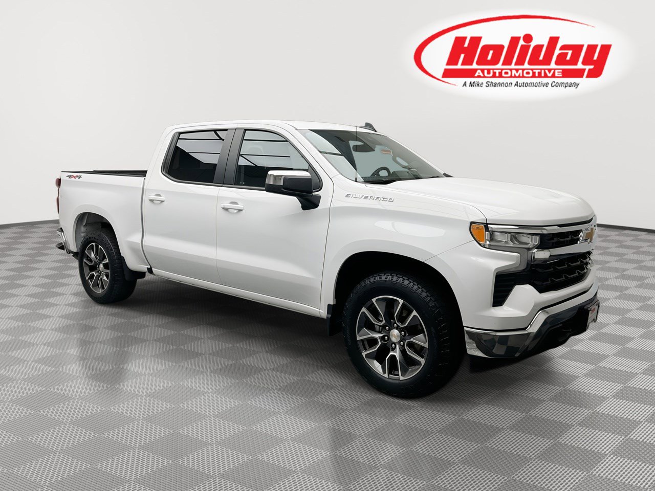 2024 Chevrolet Silverado 1500 LT's photo