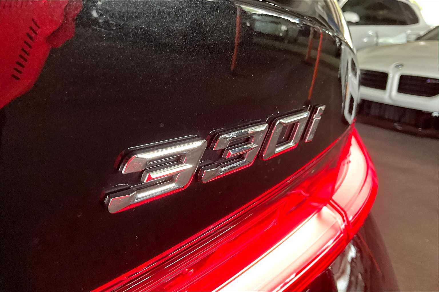 2023 Bmw 330i photo 9