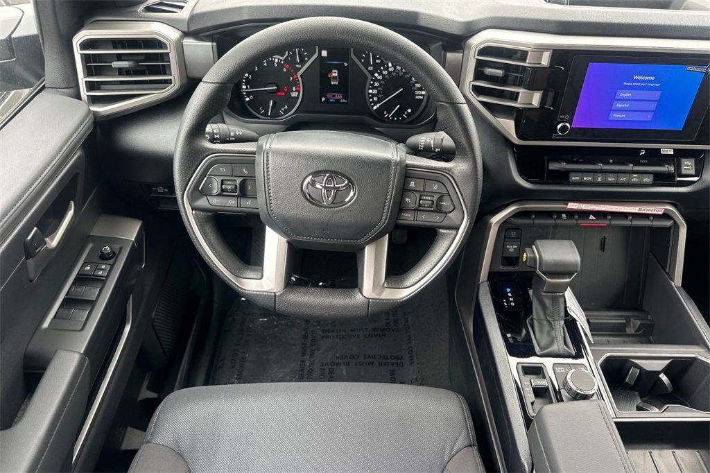 2025 Toyota Tundra SR5 CrewMax photo 11