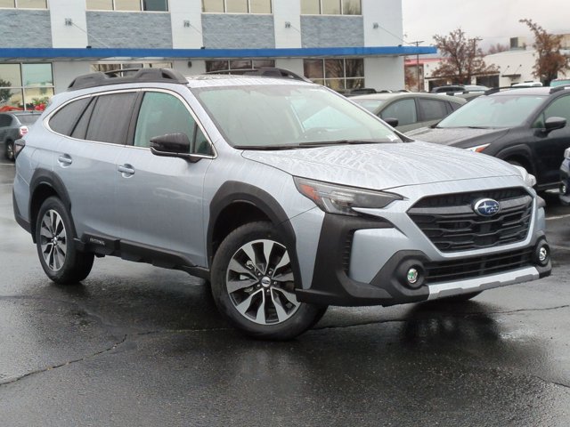 2025 Subaru Outback Limited's photo