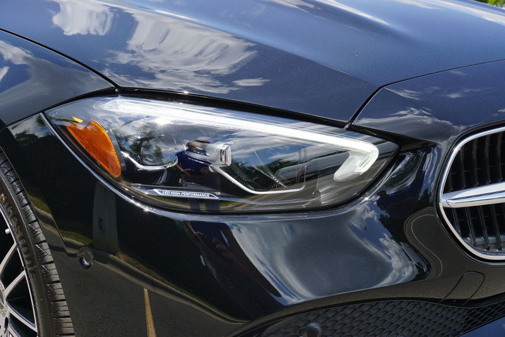 2025 Mercedes Benz C 300 photo 9