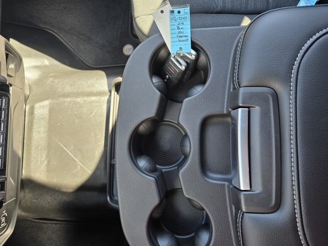 2026 Ram 2500 Tradesman photo 17