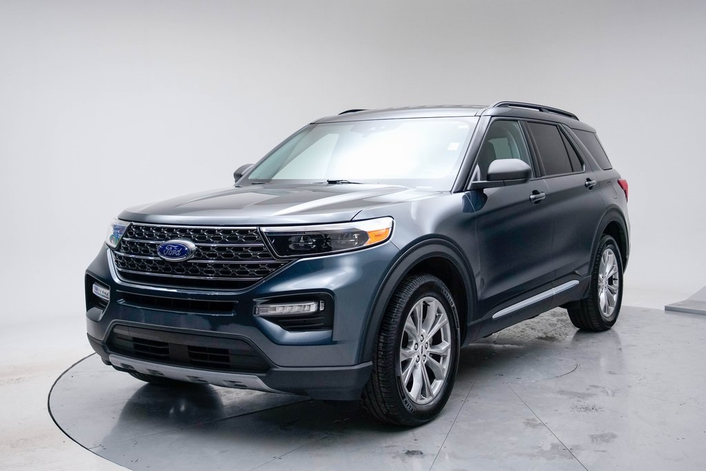 2022 Ford Explorer XLT's photo
