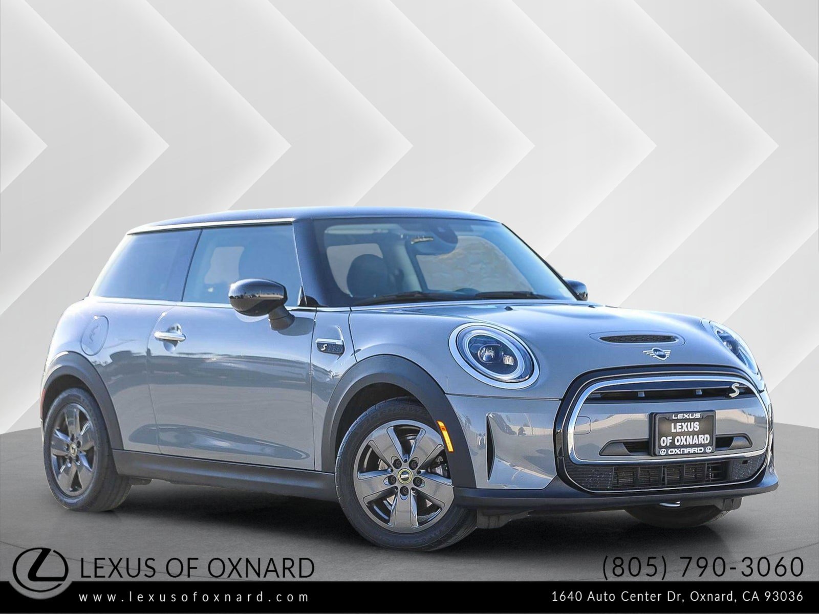 2022 MINI Hardtop 2 Door SE's photo