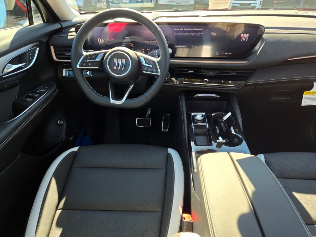 2025 Buick Envision Sport Touring photo 13