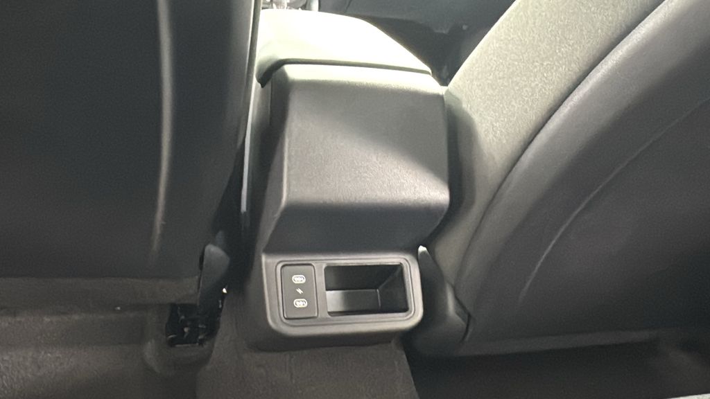 2025 Kia K4 LXS photo 28