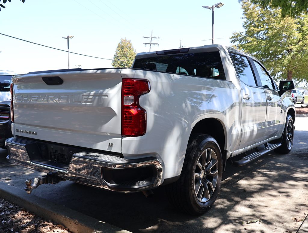 2020 Chevrolet Silverado 1500 LT photo 3