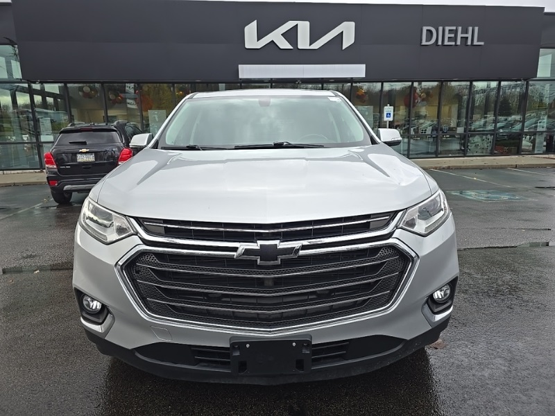 2019 Chevrolet Traverse photo 2