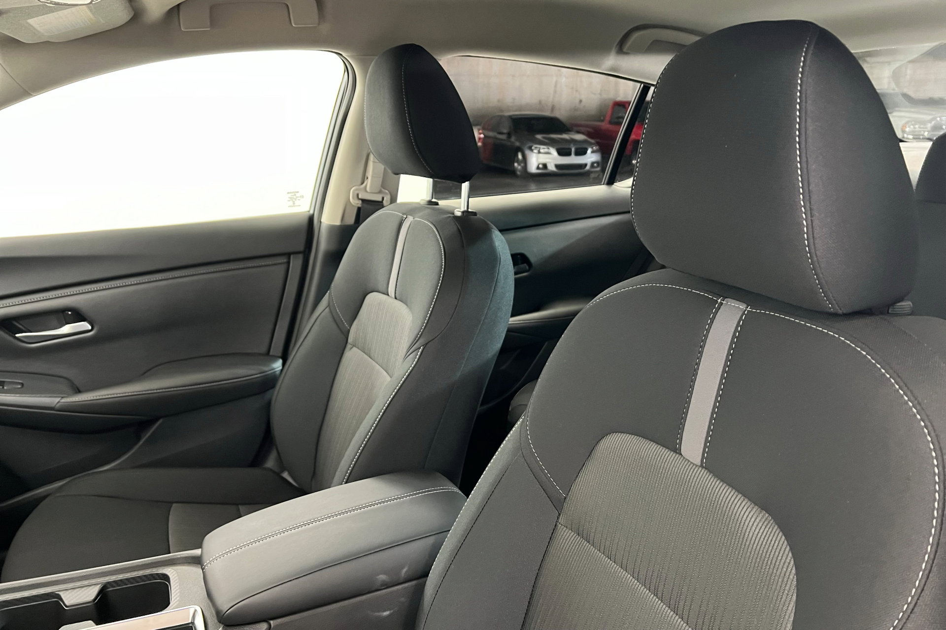 2025 Nissan Sentra SV photo 16
