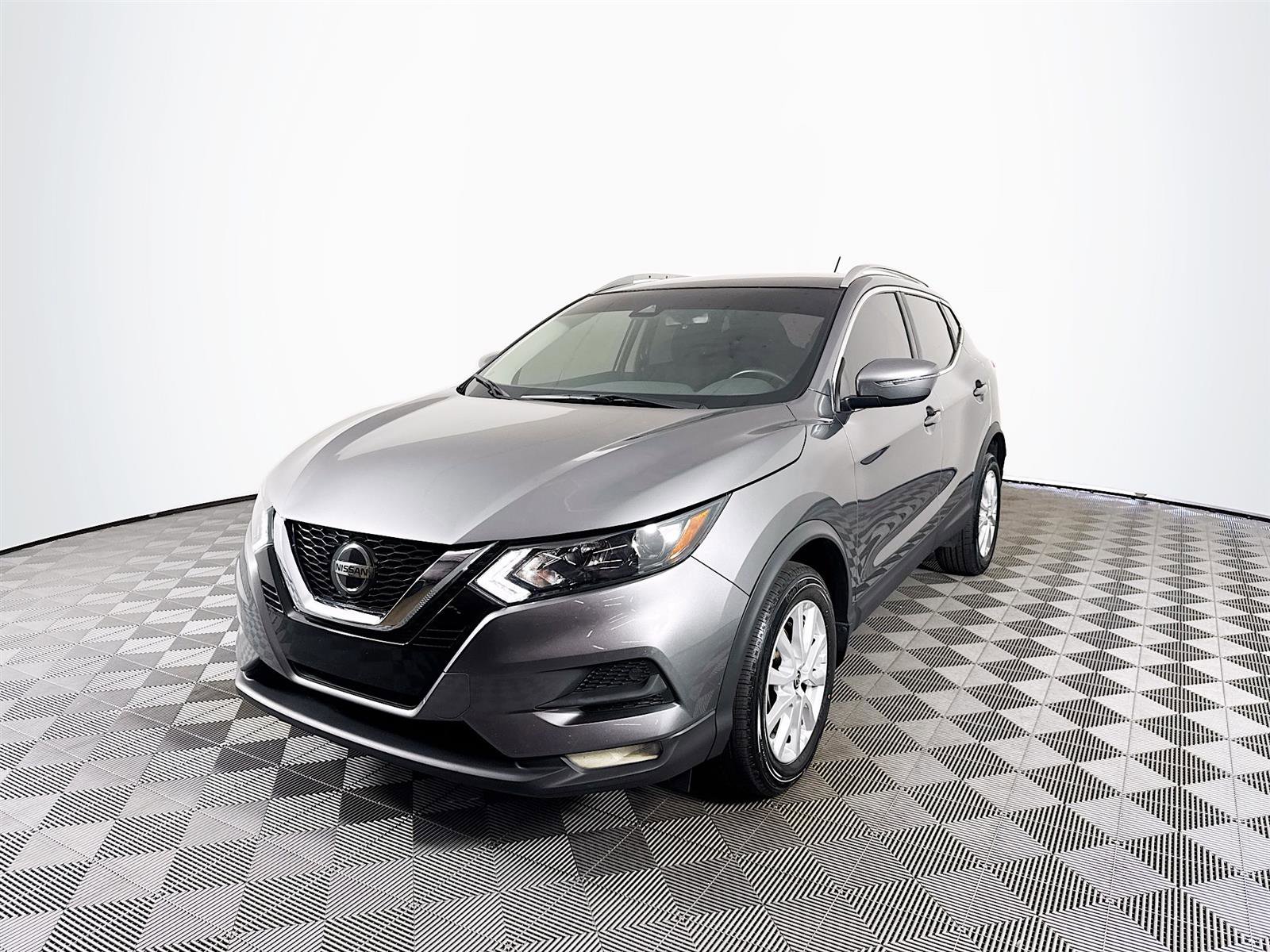 2020 Nissan Rogue Sport SV photo 3