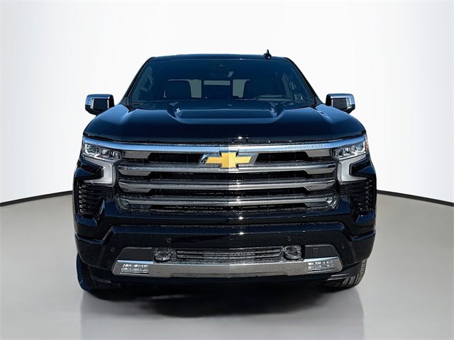 2026 Chevrolet Silverado 1500 High Country photo 2