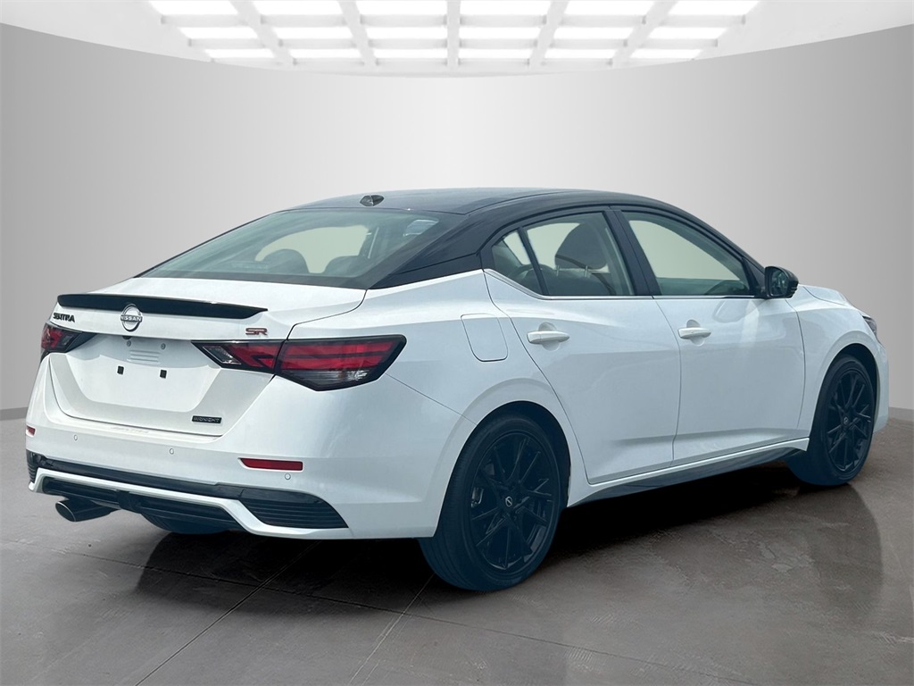 2025 Nissan Sentra SR Midnight Edition photo 4
