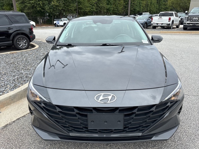 2021 Hyundai Elantra SEL photo 2