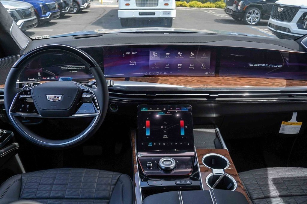 2025 Cadillac Escalade Sport Platinum photo 3