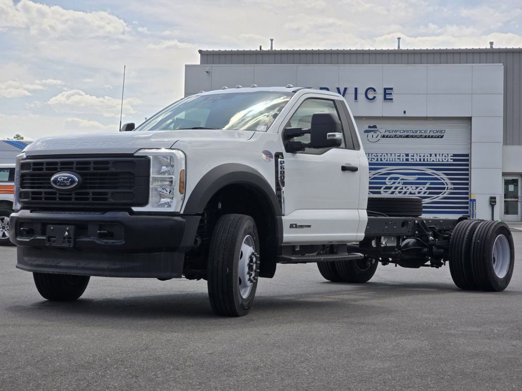 2024 Ford F-600 photo 15