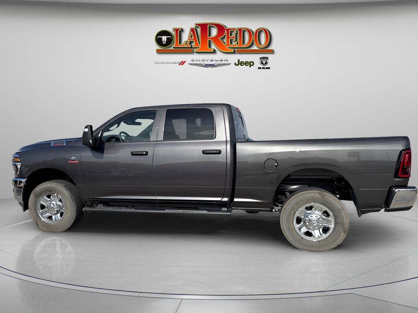 2025 Ram 2500 Tradesman photo 4