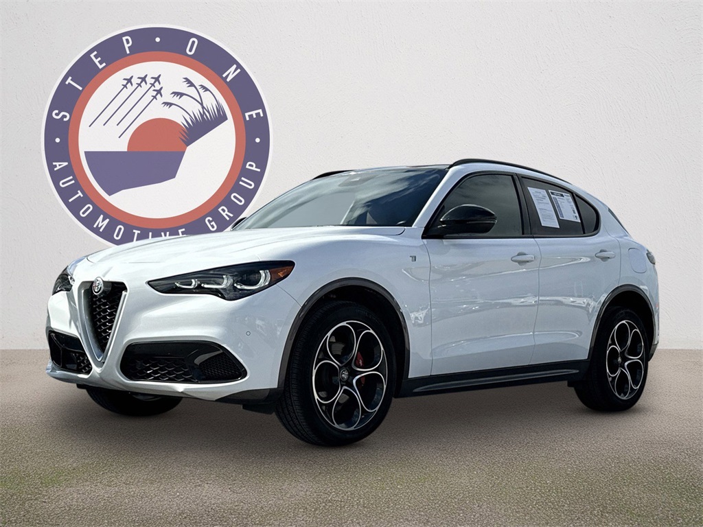 2024 Alfa Romeo Stelvio Ti's photo