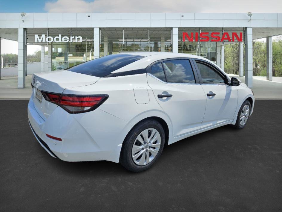2025 Nissan Sentra S photo 4