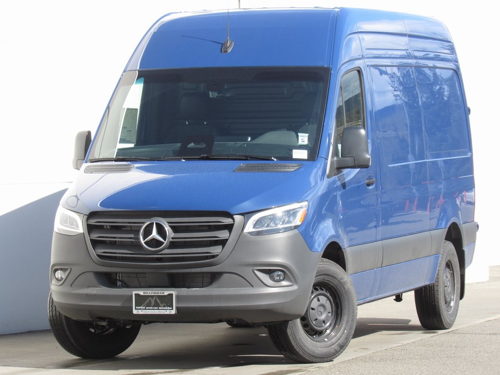 2025 Mercedes-Benz Sprinter Cargo Van Base
