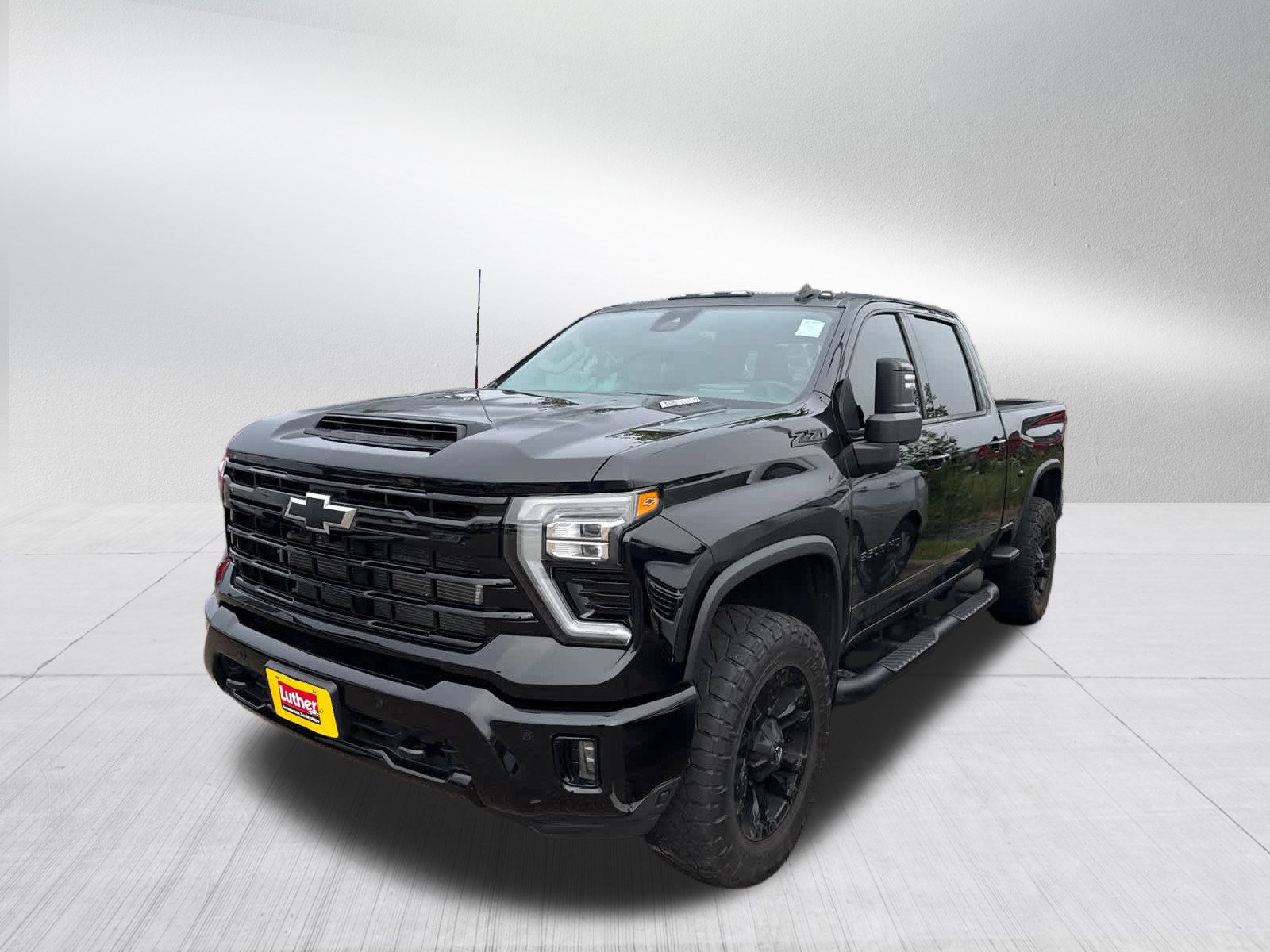 2024 Chevrolet Silverado 3500HD LTZ photo 3