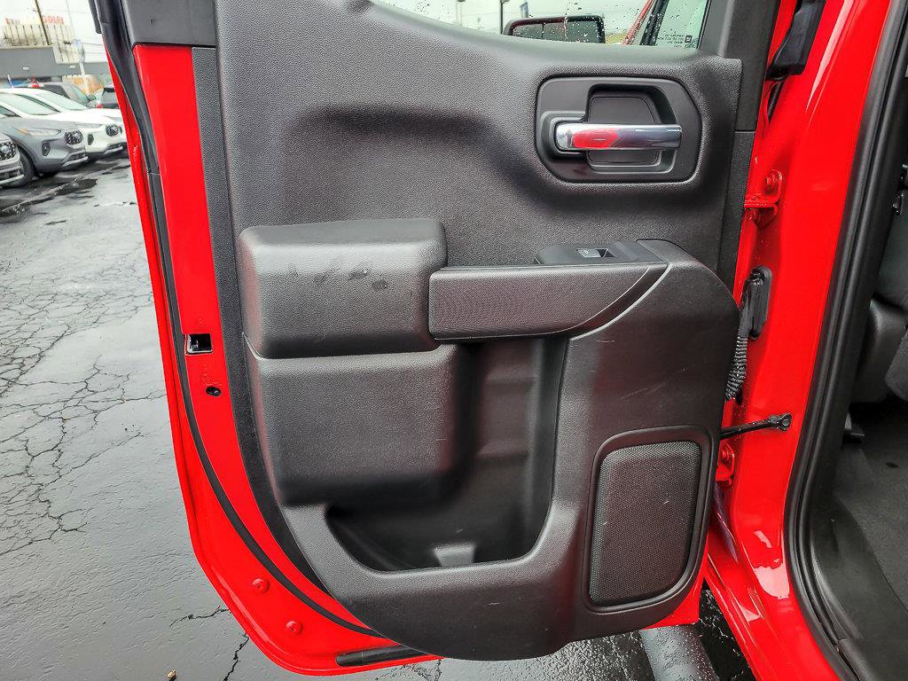 2023 CHEVROLET SILVERADO - Image 24