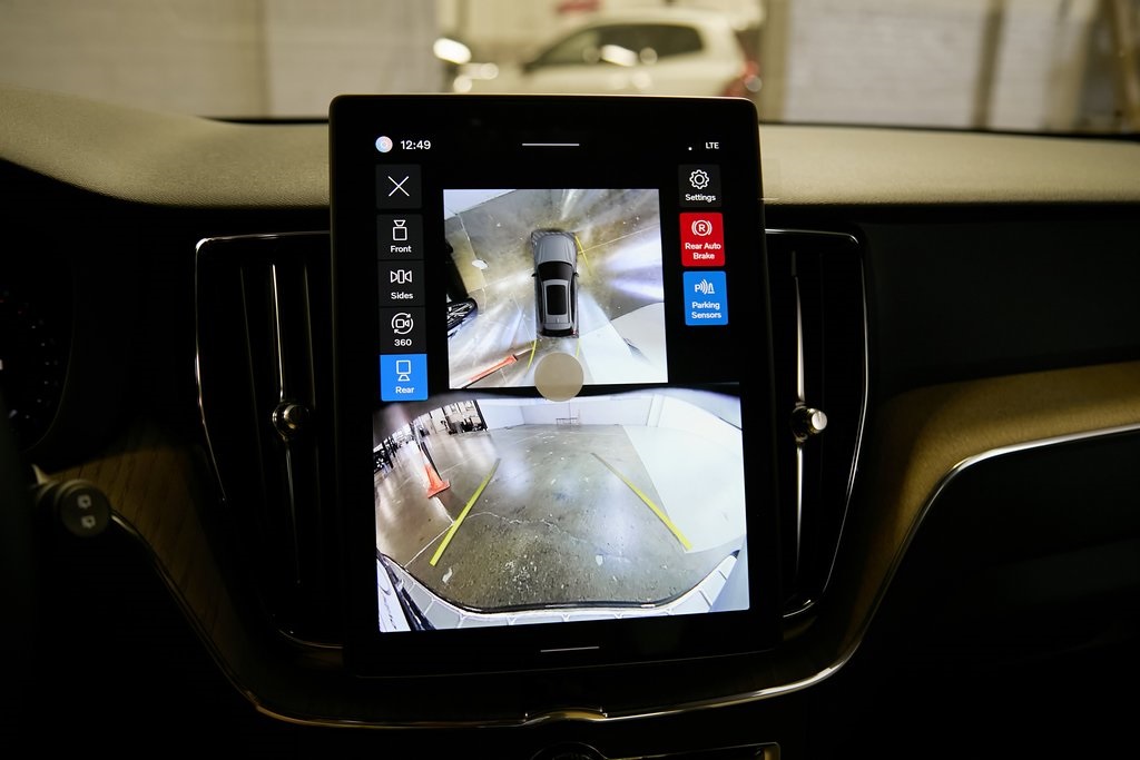 2026 VOLVO XC60 - Image 15