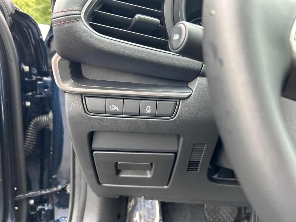 2026 Mazda Mazda3 2.5 Select Sport Base photo 18