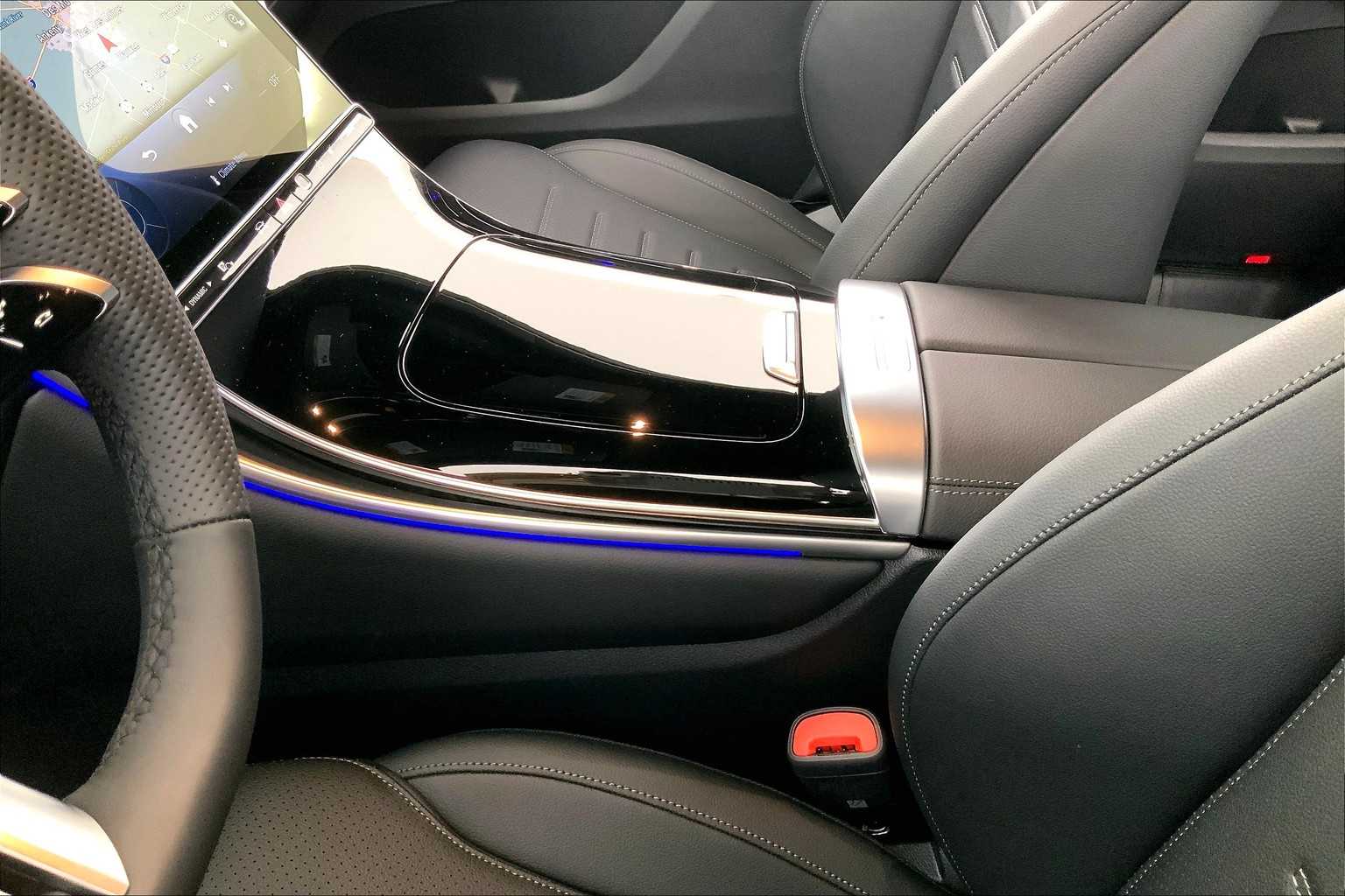 2026 Mercedes Benz GLC 300 4MATIC photo 15