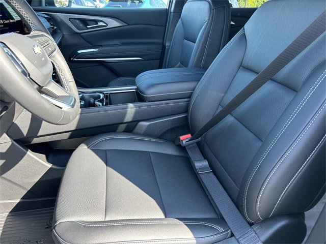 2026 Chevrolet Traverse photo 17