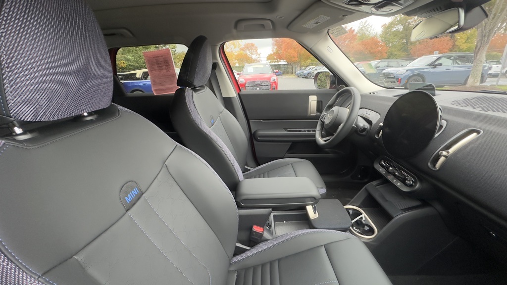 2025 Mini Cooper S Iconic photo 3