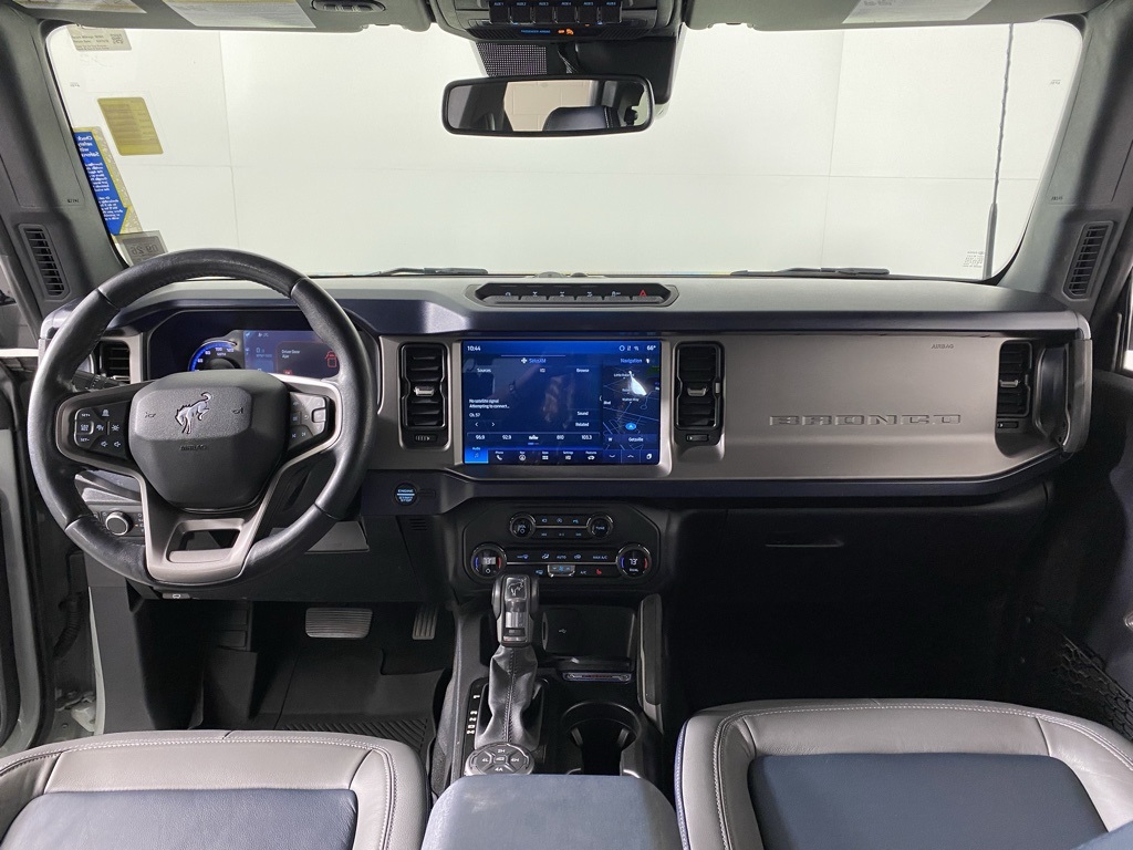 2021 Ford Bronco First Edition photo 3
