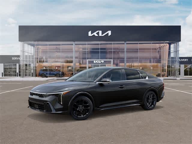 2025 Kia K4 GT-Line Turbo photo 2