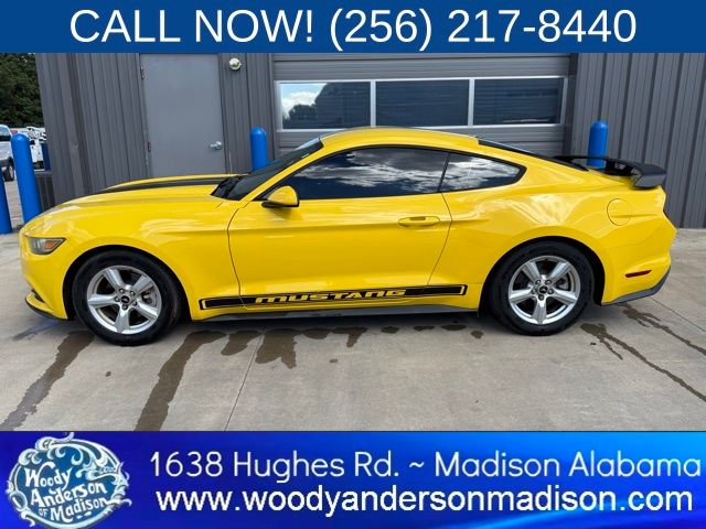 2015 Ford Mustang V6 photo 2