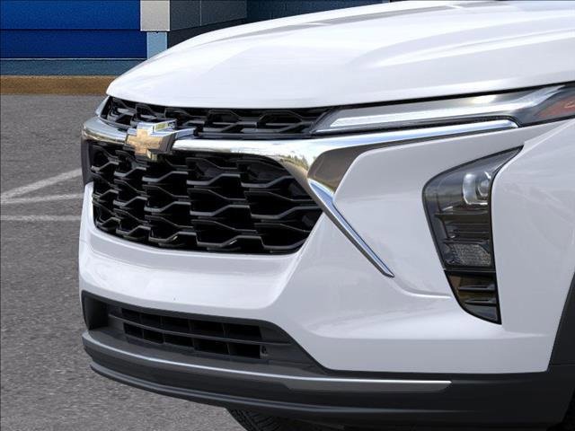 2025 Chevrolet Trax LT photo 12