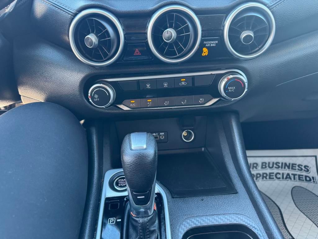 2022 Nissan Sentra SV photo 18