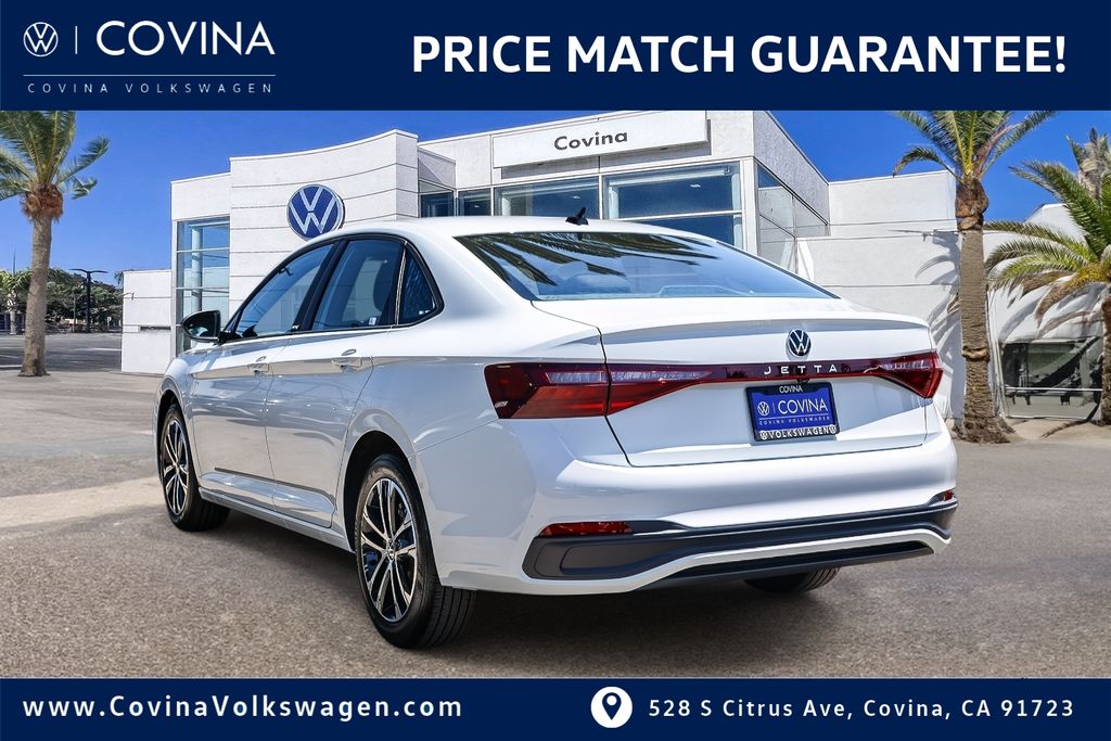 2025 Volkswagen Jetta 1.5T Sport photo 3