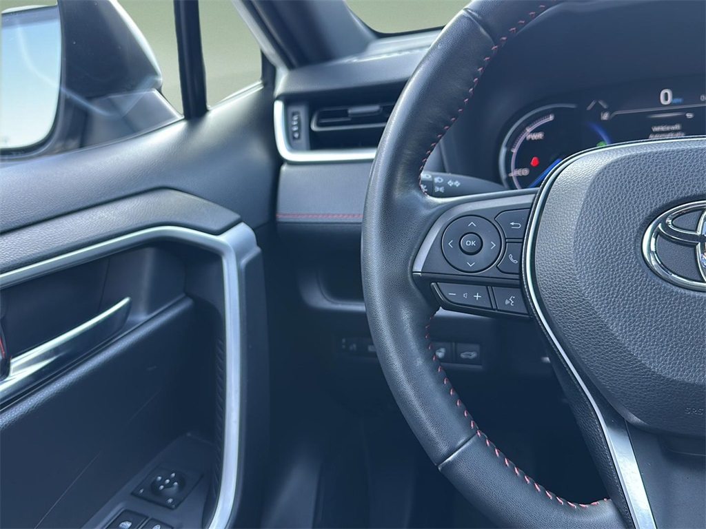 2022 Toyota RAV4 Prime SE photo 6