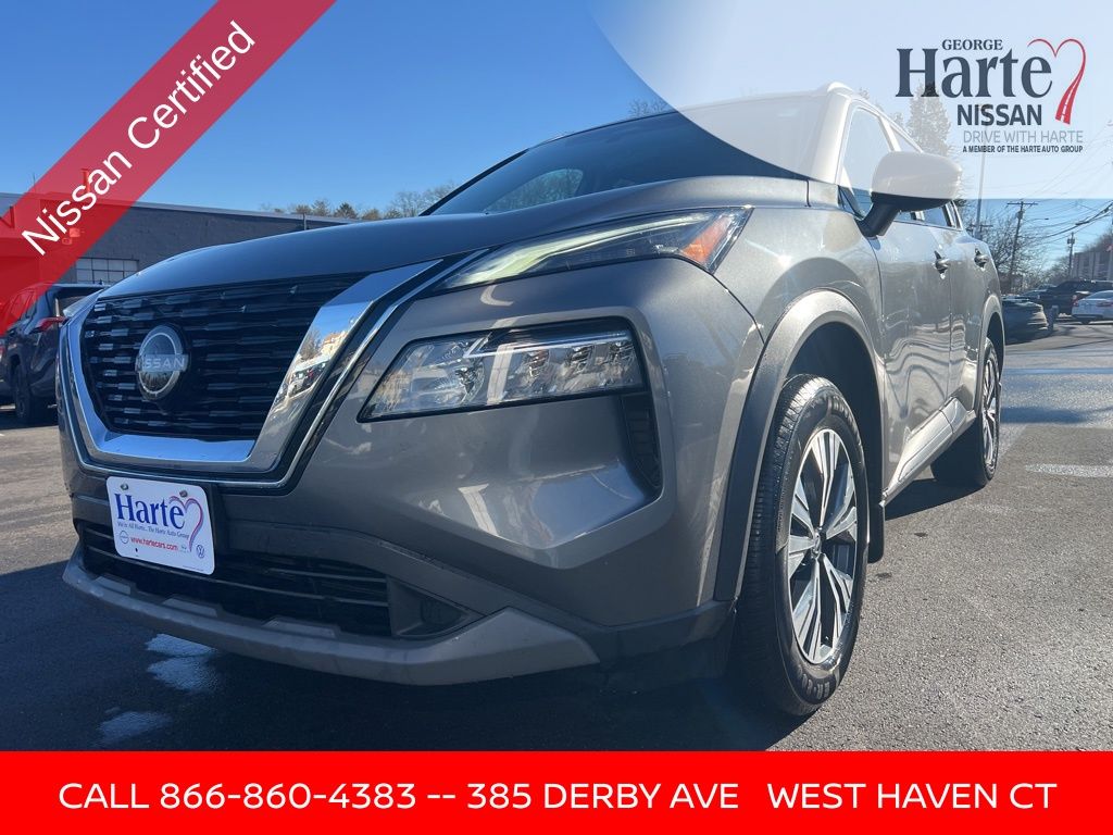 2022 Nissan Rogue SV's photo