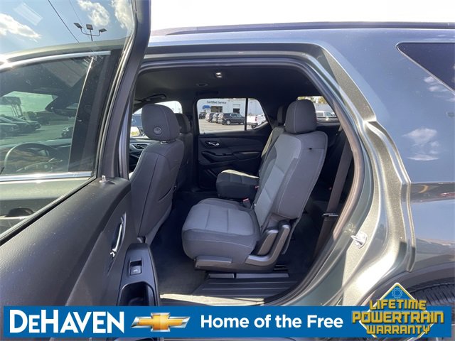 2023 Chevrolet Traverse Cloth photo 5