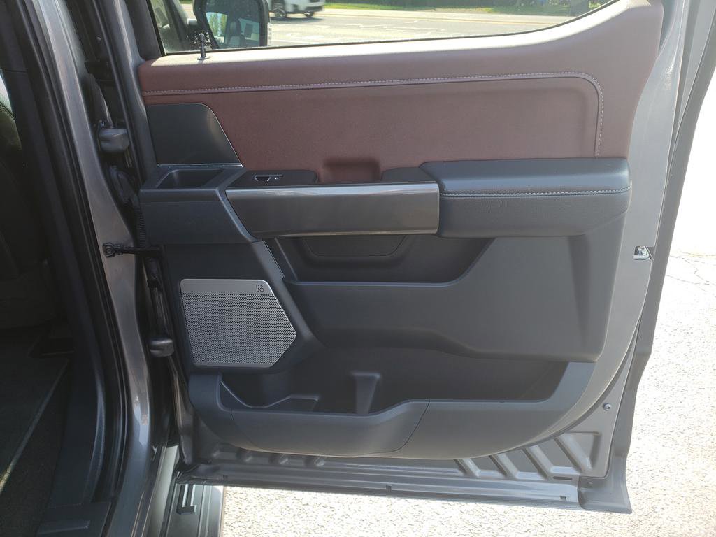 2022 Ford F-150 Lariat photo 13