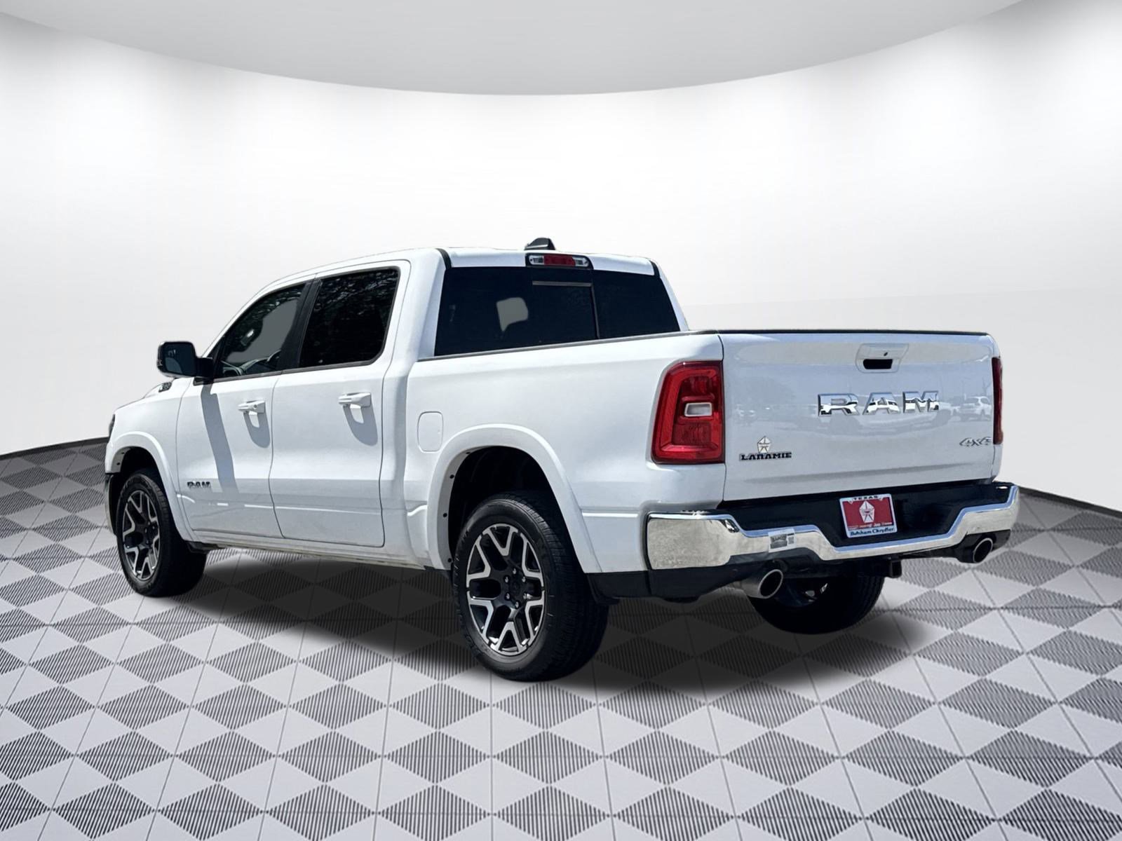 2025 Ram 1500 Laramie photo 3