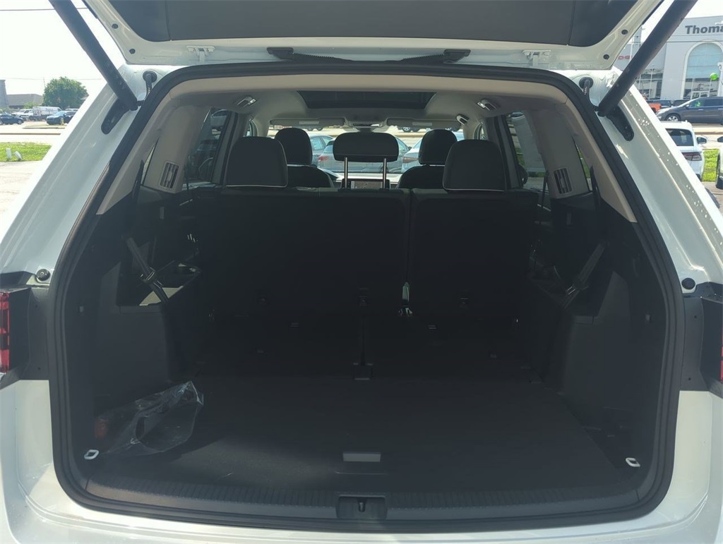 2025 Volkswagen Atlas SEL Premium R-Line photo 24