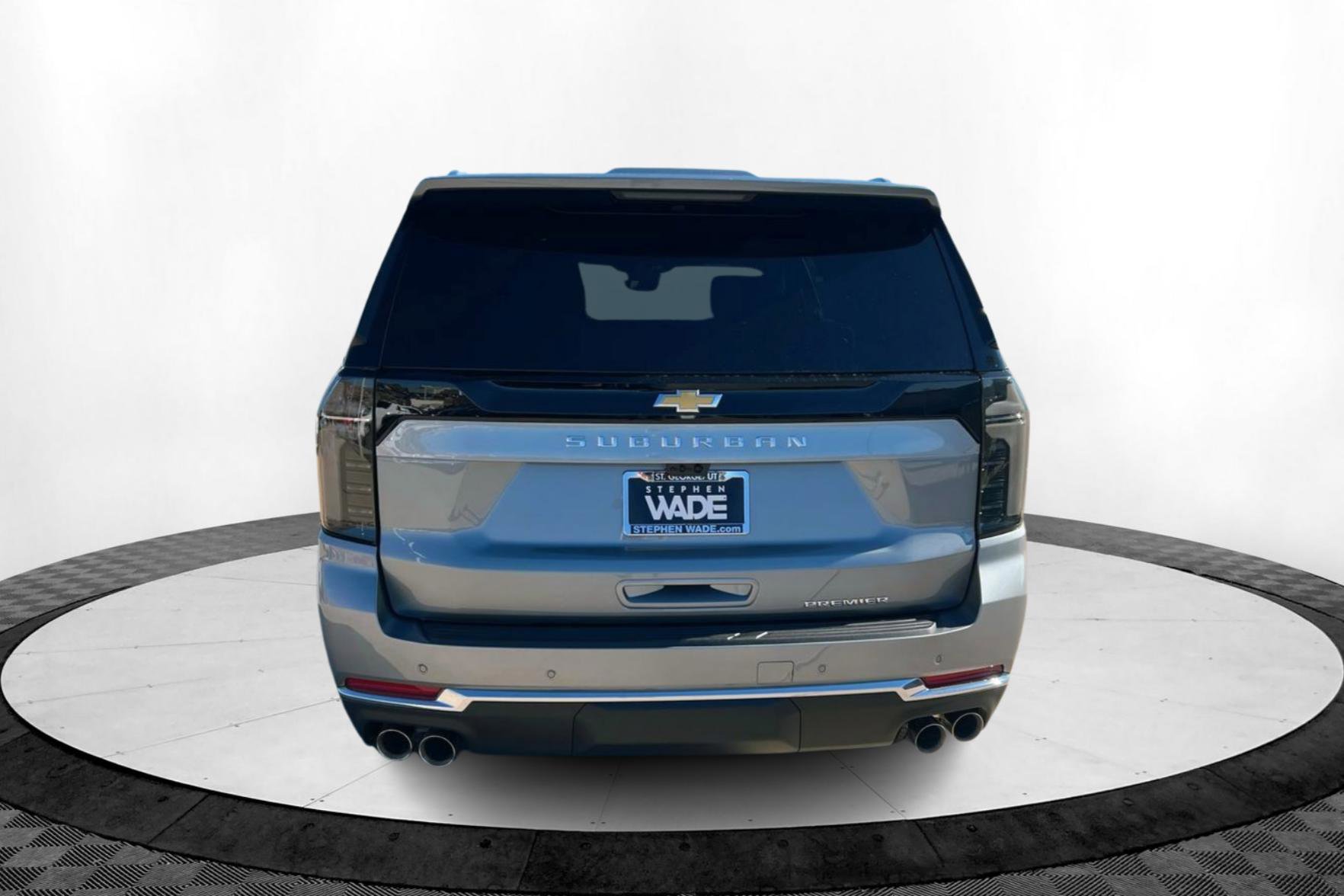 2026 Chevrolet Suburban Premier photo 3