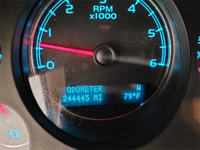 2012 Chevrolet Suburban 1500 LTZ photo 27