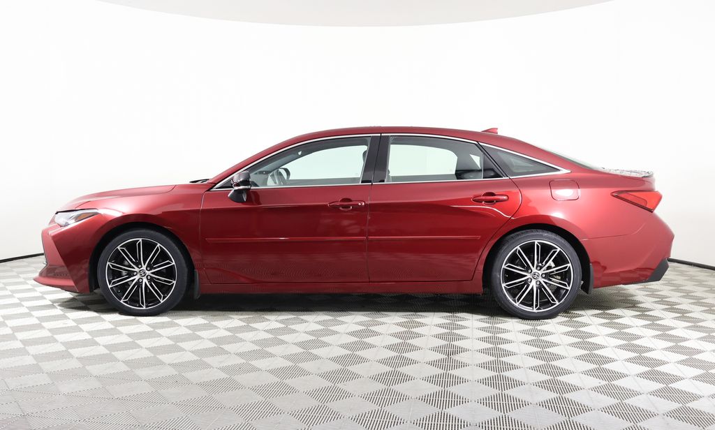 2022 Toyota Avalon Touring photo 3