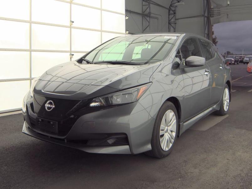 2023 Nissan Leaf S's photo